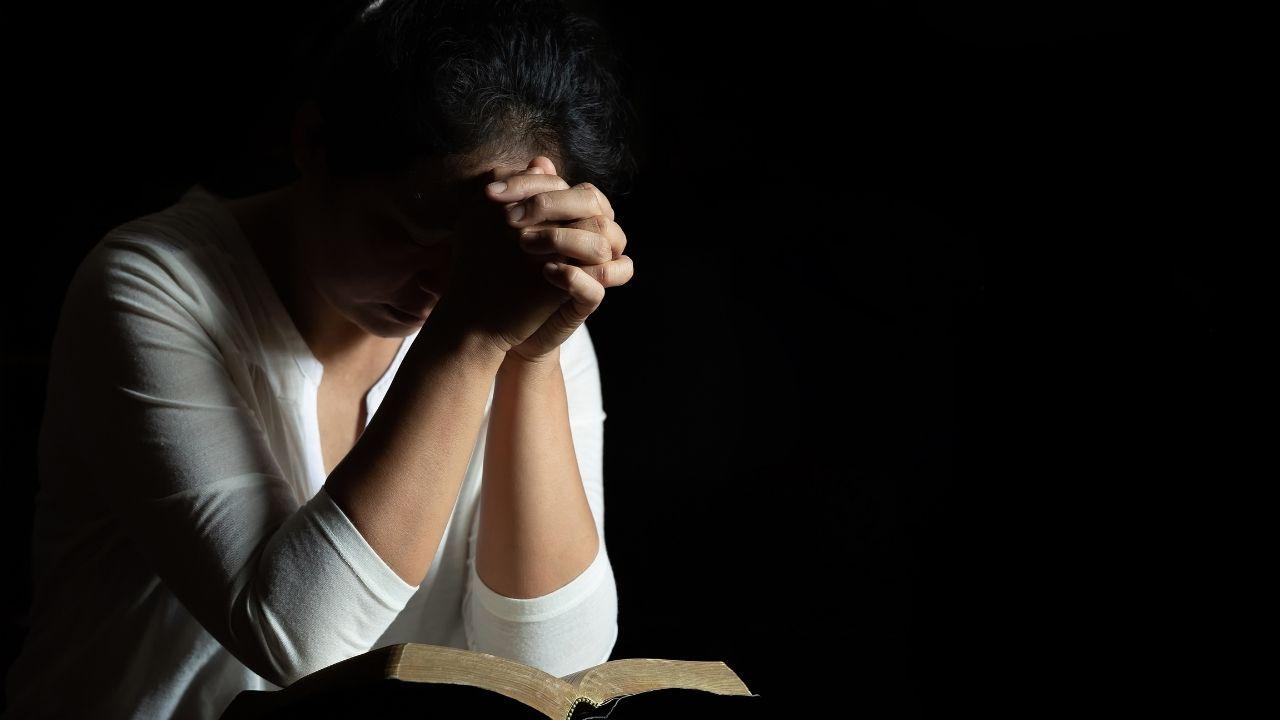 Encontrando Significado en la Crisis: ⁤Reflexiones ‍que Transforman el Dolor en Crecimiento Spiritual