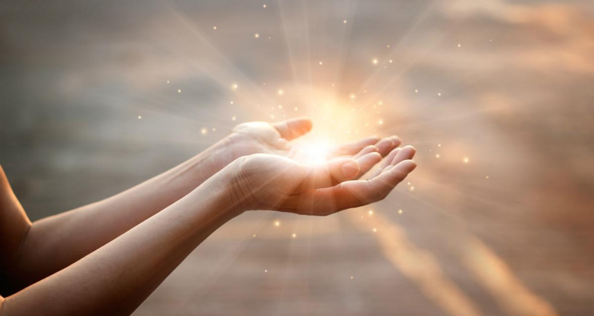 Prácticas Espirituales: Rituales Diarios para Combatir⁢ la Oscuridad Fe y Palabra
