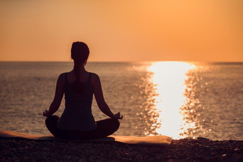 Prácticas Espirituales: incorporando‌ la⁤ Alabanza⁤ y adoración en la Rutina